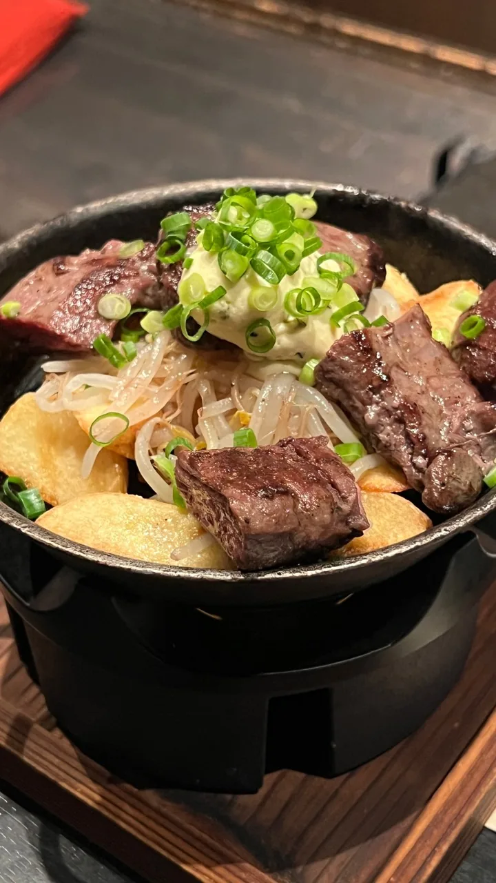鐵鍋牛肉料理